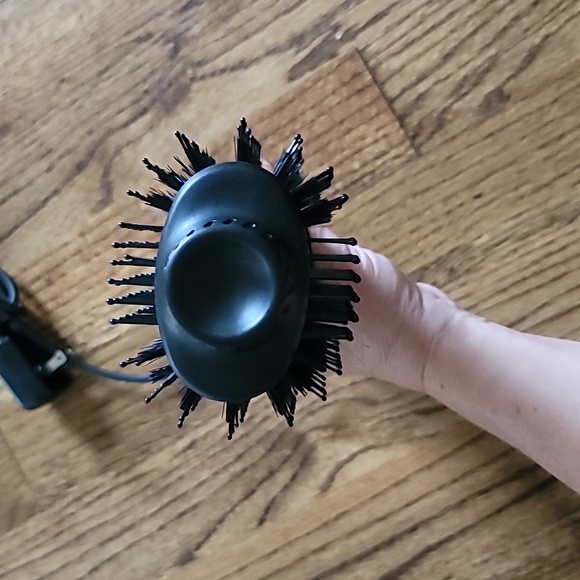 L'ange Titanium Brush Dryer - Picture 5 of 5